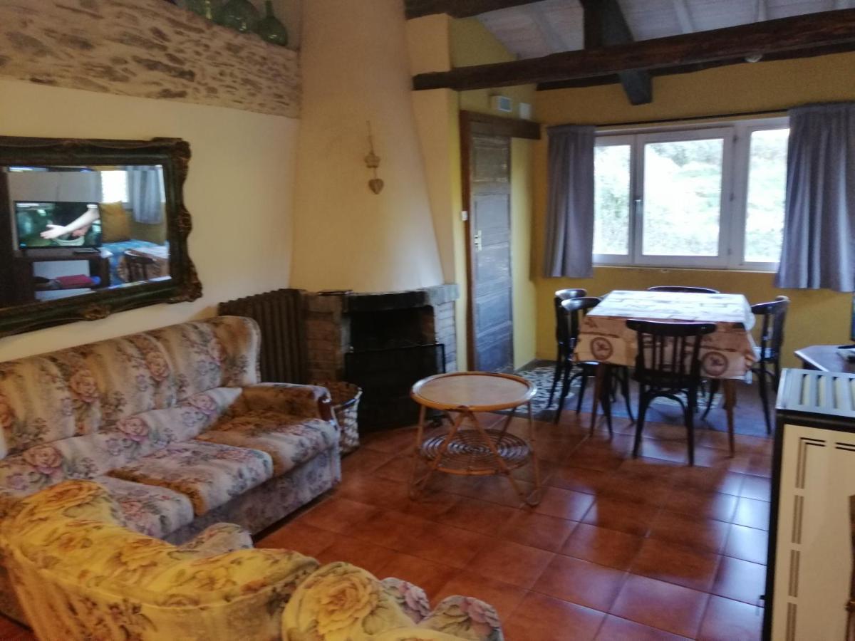 Las Casitas De Peares Βίλα Carballedo  Εξωτερικό φωτογραφία